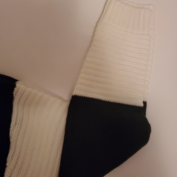 Shermie Fine Knitted loose Sweater size S - Picture 4 of 10